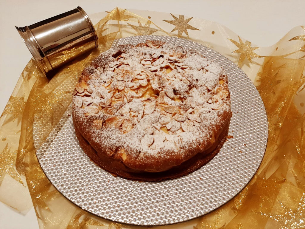 torta soffice alle mele e panna della Monica