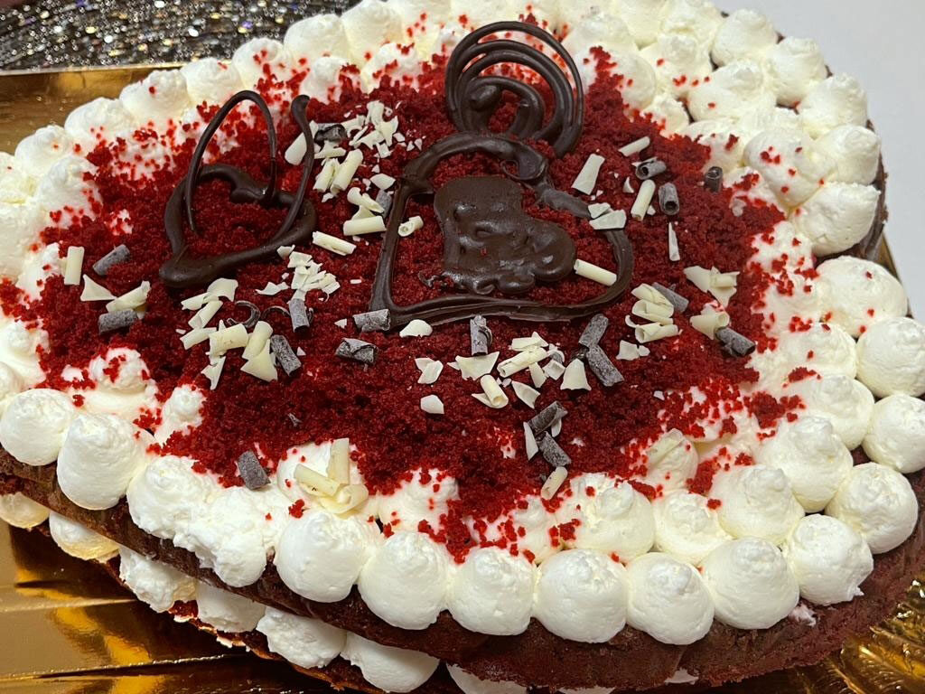 Red velvet a forma di cuore della Monica