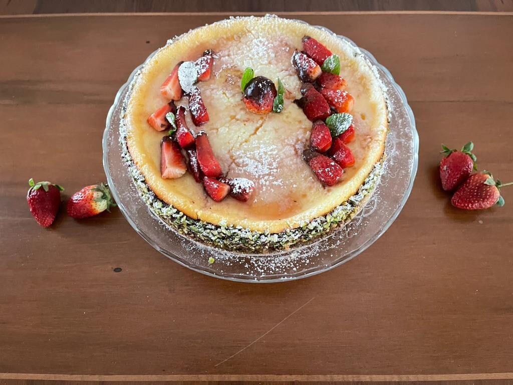 Crostata con crema di ricotta e fragole